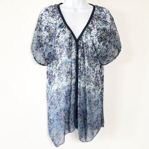 Christopher & Banks Medium Floral Top Short Sleeve V Neck Blouse